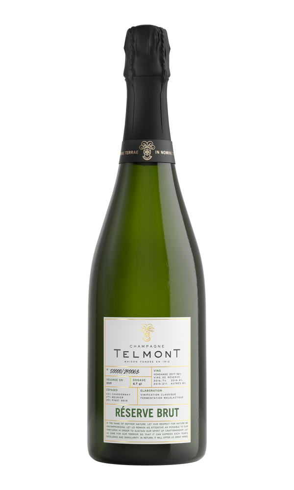 Packshot of a champagne bottle Reserve Bru on transparent background
